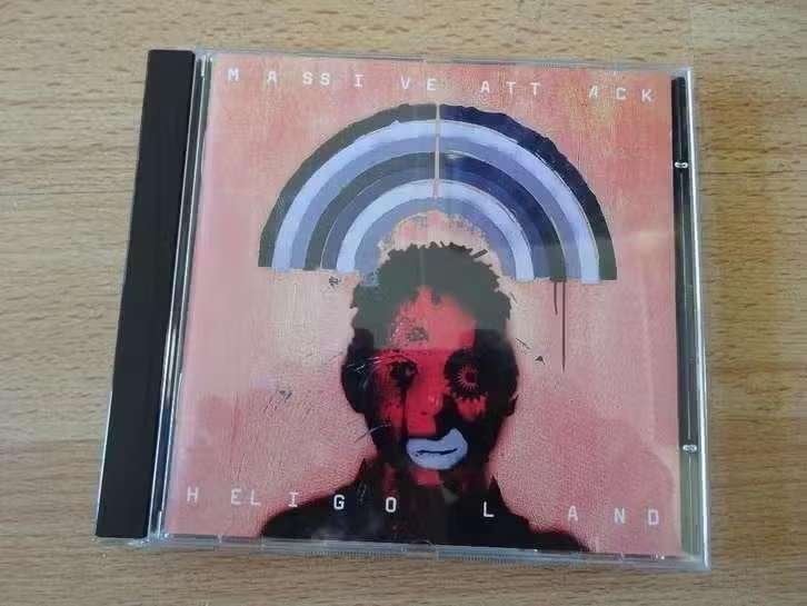 CD Massive Attack – Heligoland , 5099960946621, Trip Hop of Breakbeat, Ophalen of Verzenden, Zo goed als nieuw, Album