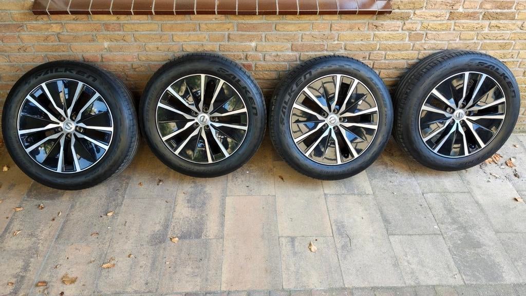 Volvo XC90/XC60 19 inch velgen met Falken zomerbanden, Gebruikt, Banden en Velgen, 235 mm, Terreinwagen