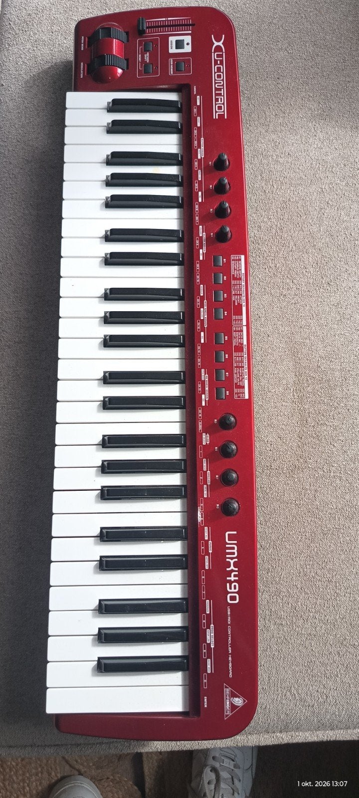 Behringer U-CONTROL UMX490 MIDI Keyboard - Zo goed als nieuw, Ophalen of Verzenden, Zo goed als nieuw, 49 toetsen, Aanslaggevoelig