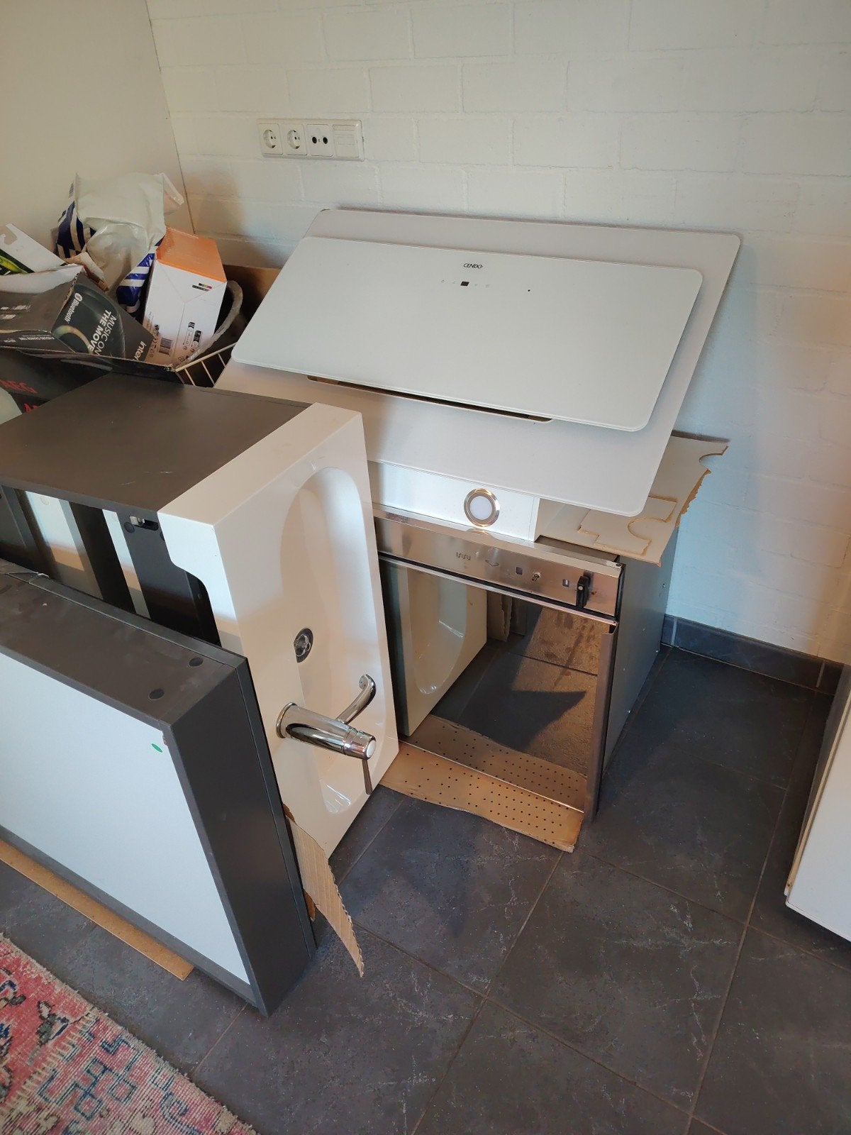 Gratis, Huis en Inrichting, Kasten | Secretaires, Ophalen of Verzenden, Gebruikt