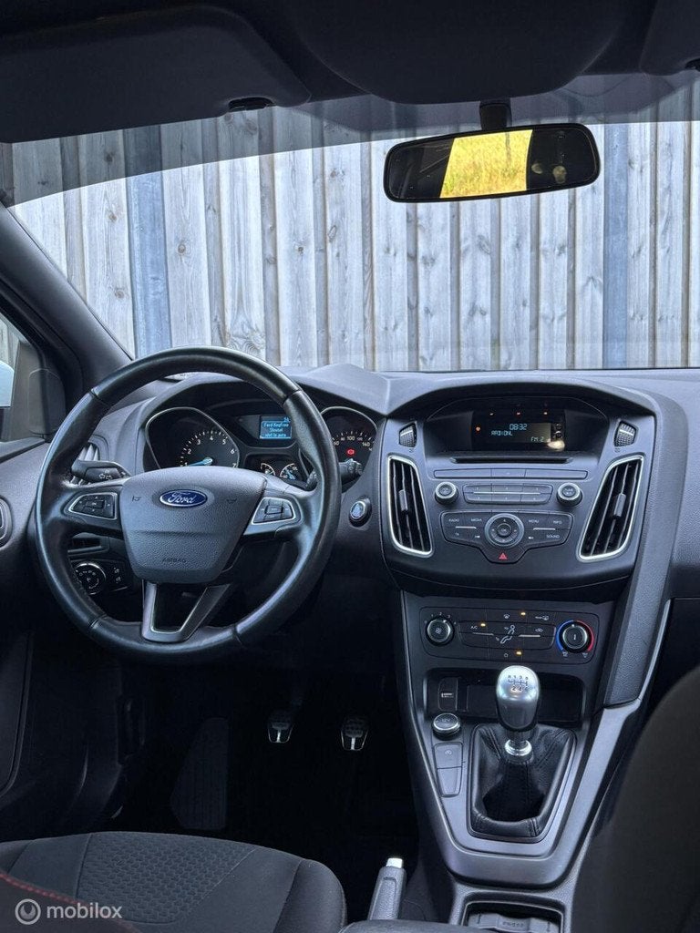 Ford Focus 1.0 Titanium/ST-LINE/CRUISE CONTROL/PDC/TREKHAAK/, Auto's, Ford, Gebruikt, Wit, 3 cilinders, 999 cc