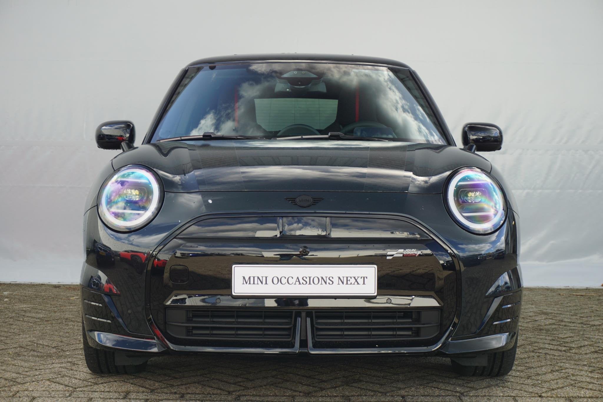 MINI 3-deurs Cooper SE John Cooper Works Trim | Pakket XL |, Gebruikt, Zwart, Met garantie (alle), 4 stoelen