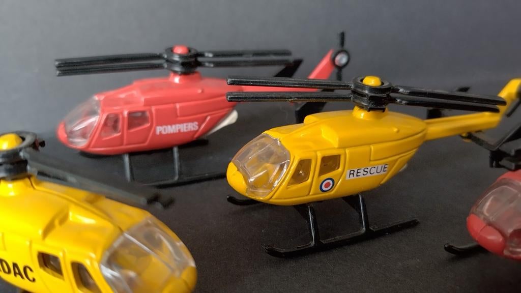 Helikopters Ambulance Heli Siku Pol, Hobby en Vrije tijd, Modelauto's | Overige schalen, Schlittenbacherstrasse 60 Lüdenscheid Germany