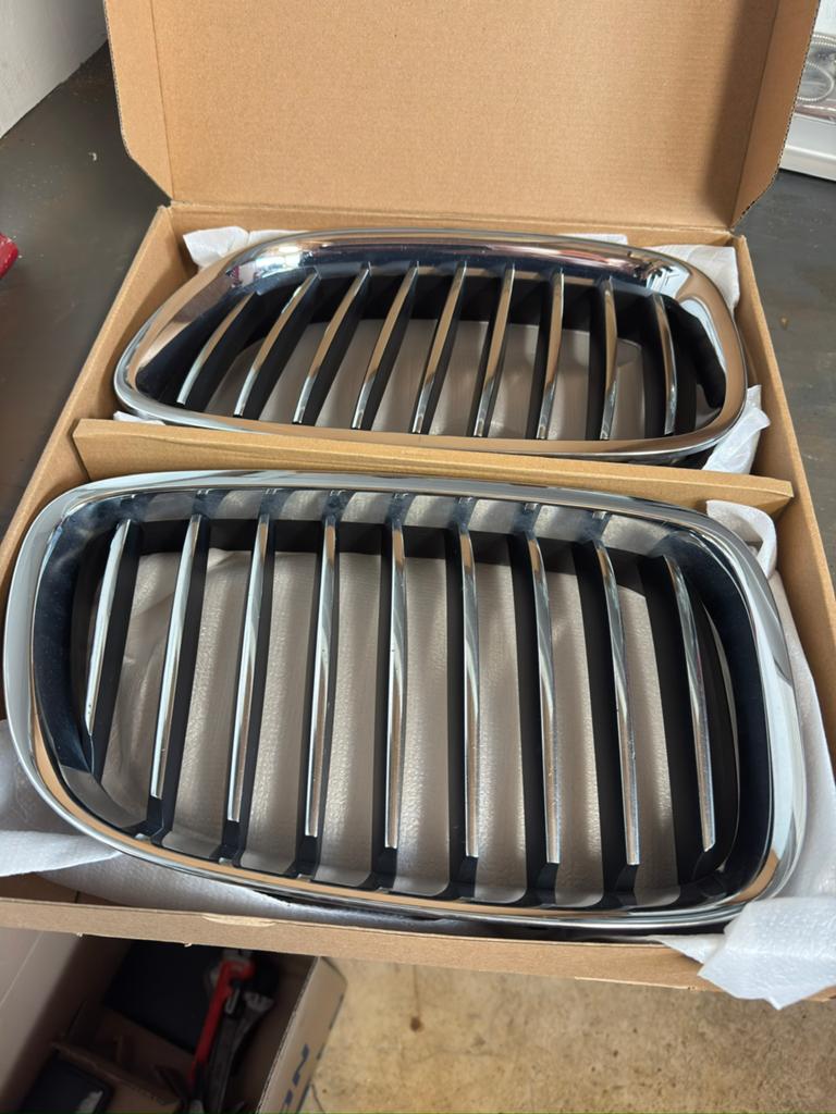 Bmw 5 serie GT chrome nieren OEM, Ophalen