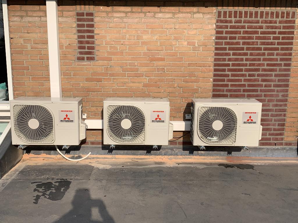 Split airco bijvullen reparatie afpersen vacuumeren R32 410A, Ophalen, Wandairco, Minder dan 60 m³, 3 snelheden of meer