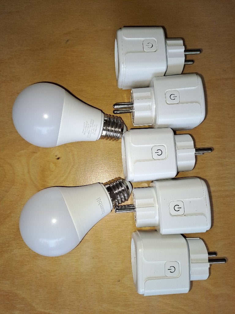 5 Smart plugs en 2 lampen (package deal), Ophalen of Verzenden, Gebruikt, Overige merken, Stekker