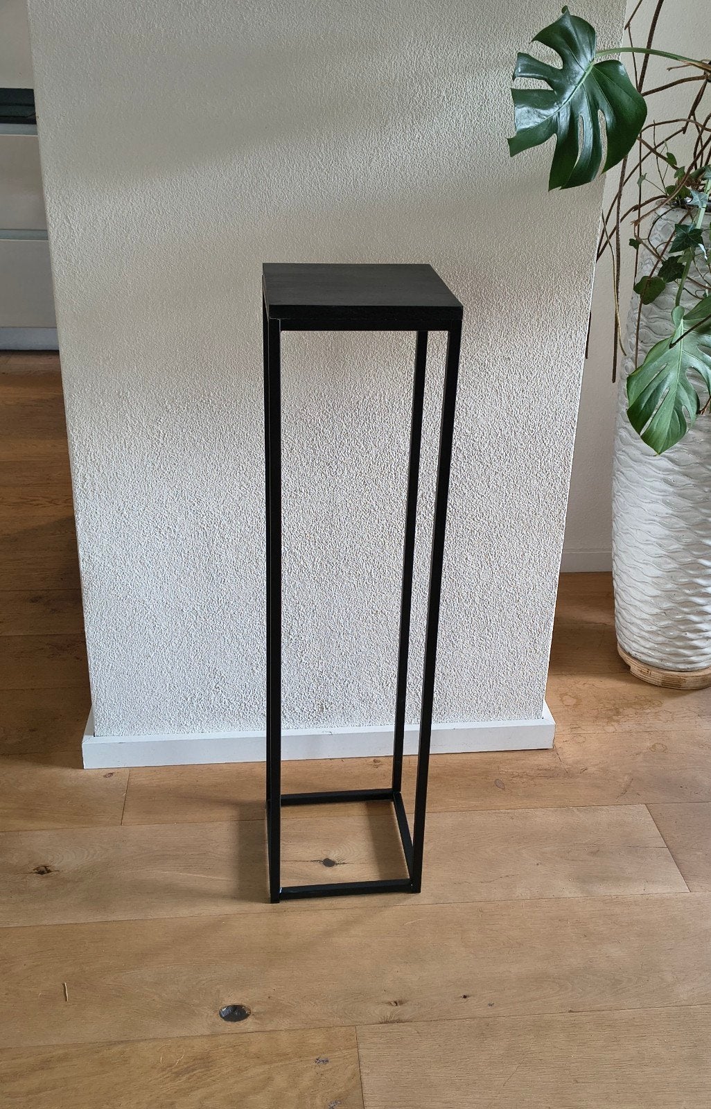 nieuwe sokkel, massief zwart essenhout. 100cm hoog handgemaa, Huis en Inrichting, Segers houtwerken, Bartsegers@gmail.com, Nieuw