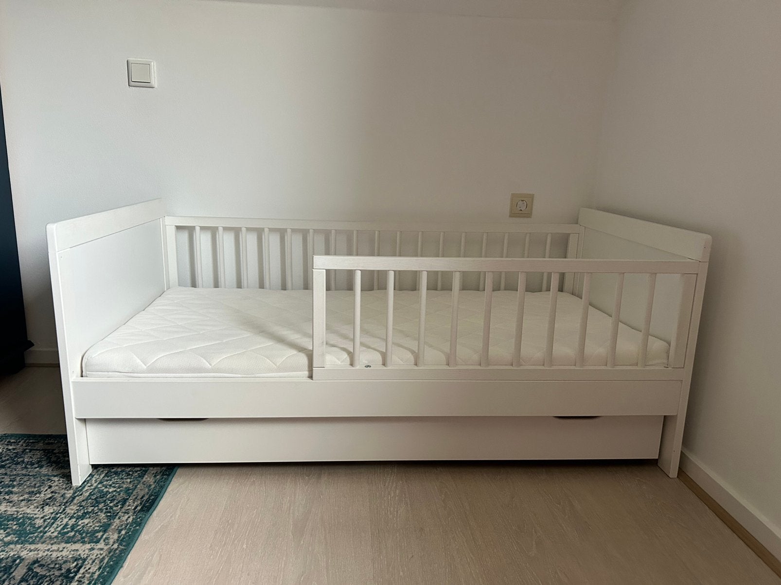 Peuterbed Petite Amélie, Kinderen en Baby's, Ophalen, 70 tot 85 cm, 140 tot 160 cm, Zo goed als nieuw