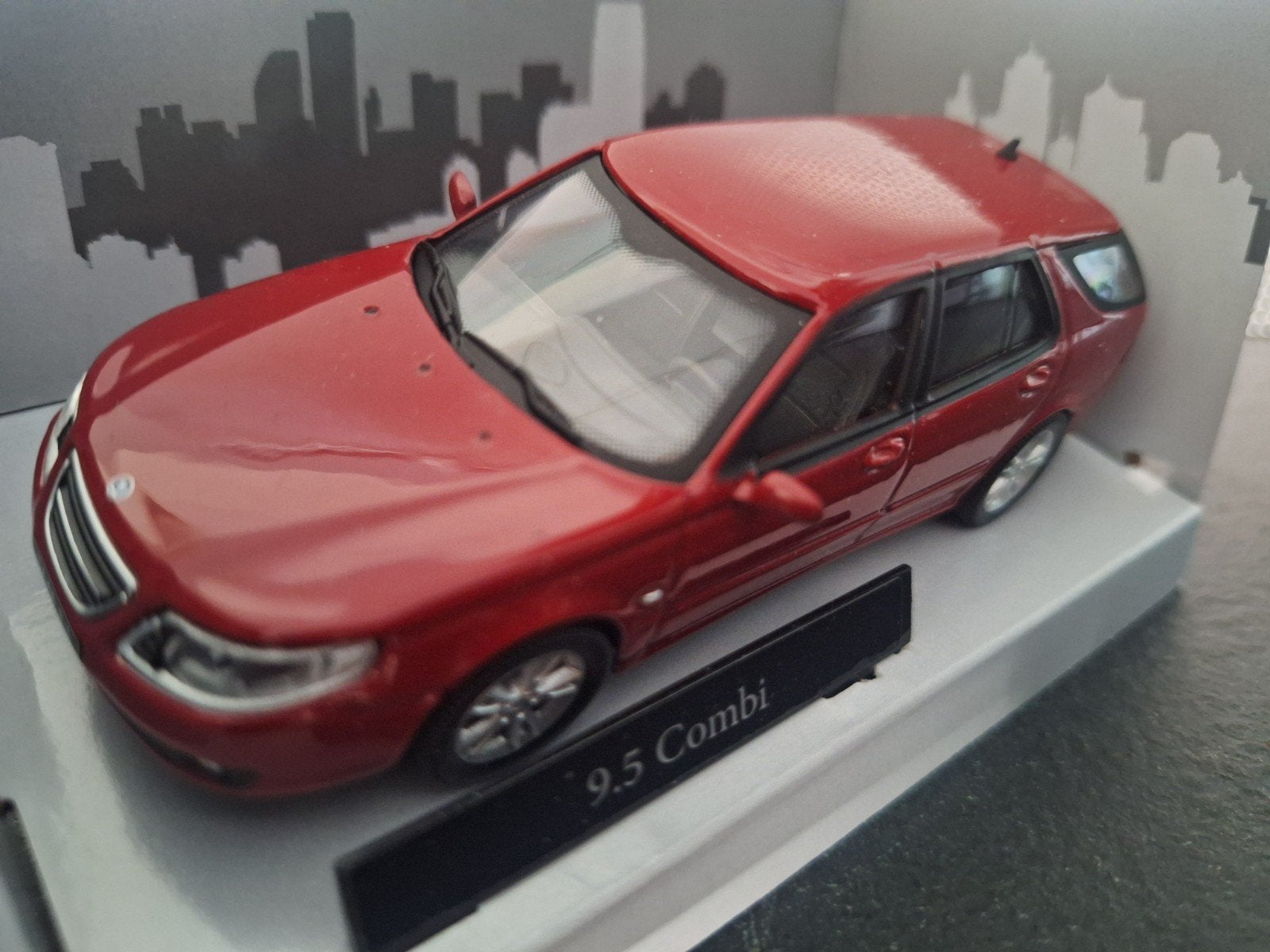 Saab 9-5 Combi Schaal 1:43, Hobby en Vrije tijd, Overige merken, Auto, Nieuw, Cararama