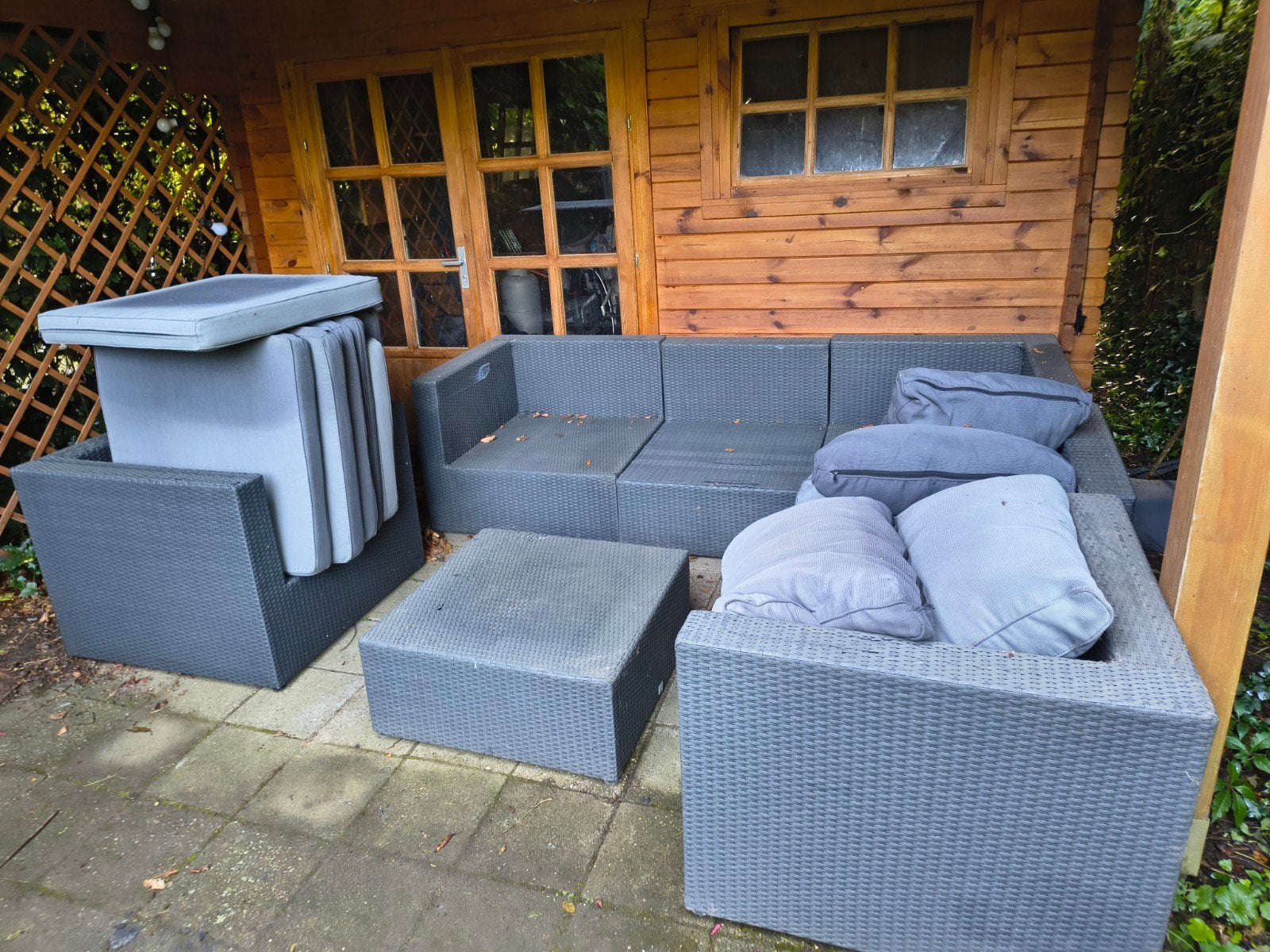 Loungeset met hocker en stoel - 7-delig (beschadigd), Ophalen, Gebruikt, Wicker, Bank