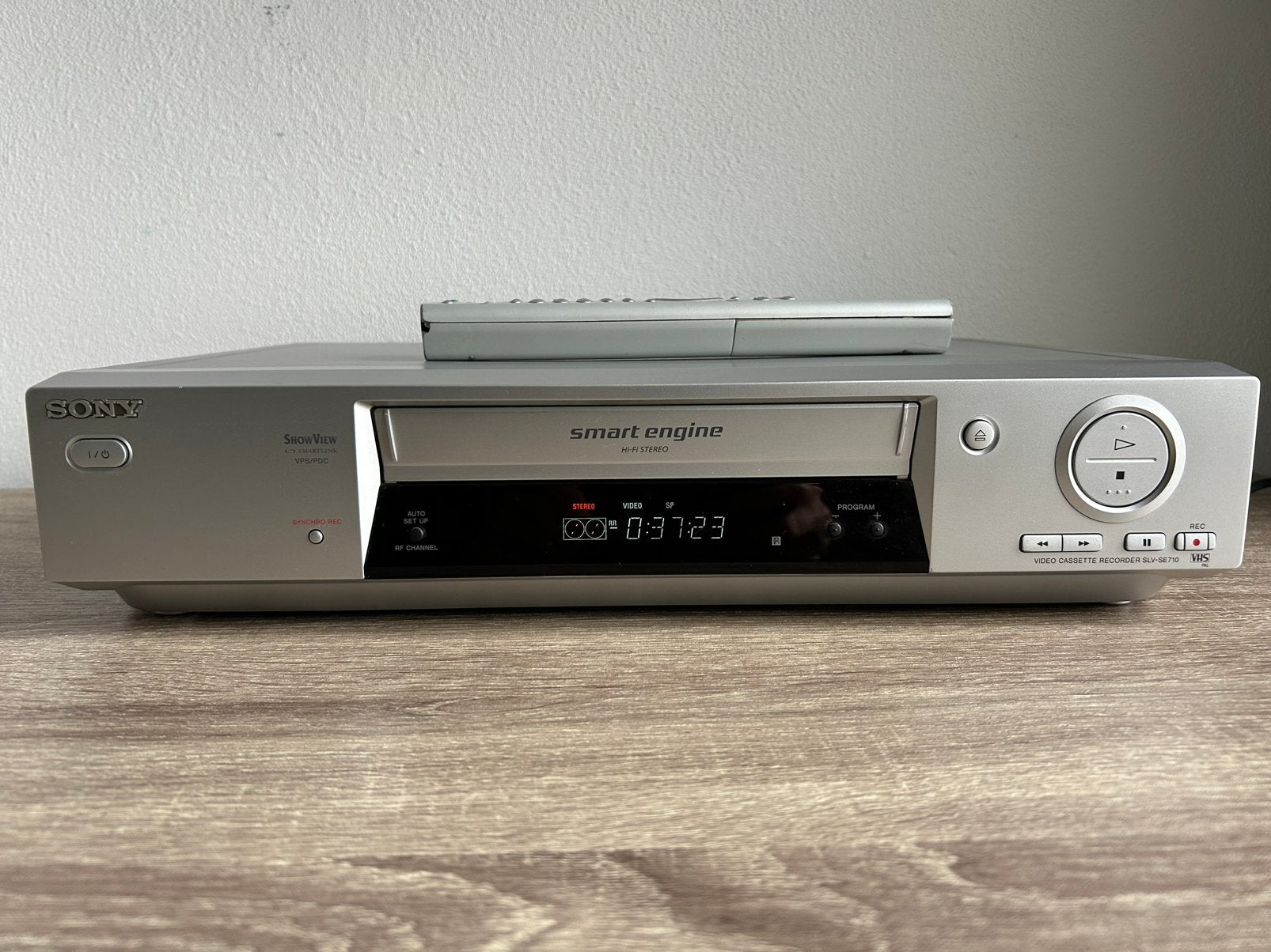 Sony VHS hifi stereo videorecorder mer afstandsbediening, Audio, Tv en Foto, Videospelers, Ophalen of Verzenden, Zo goed als nieuw