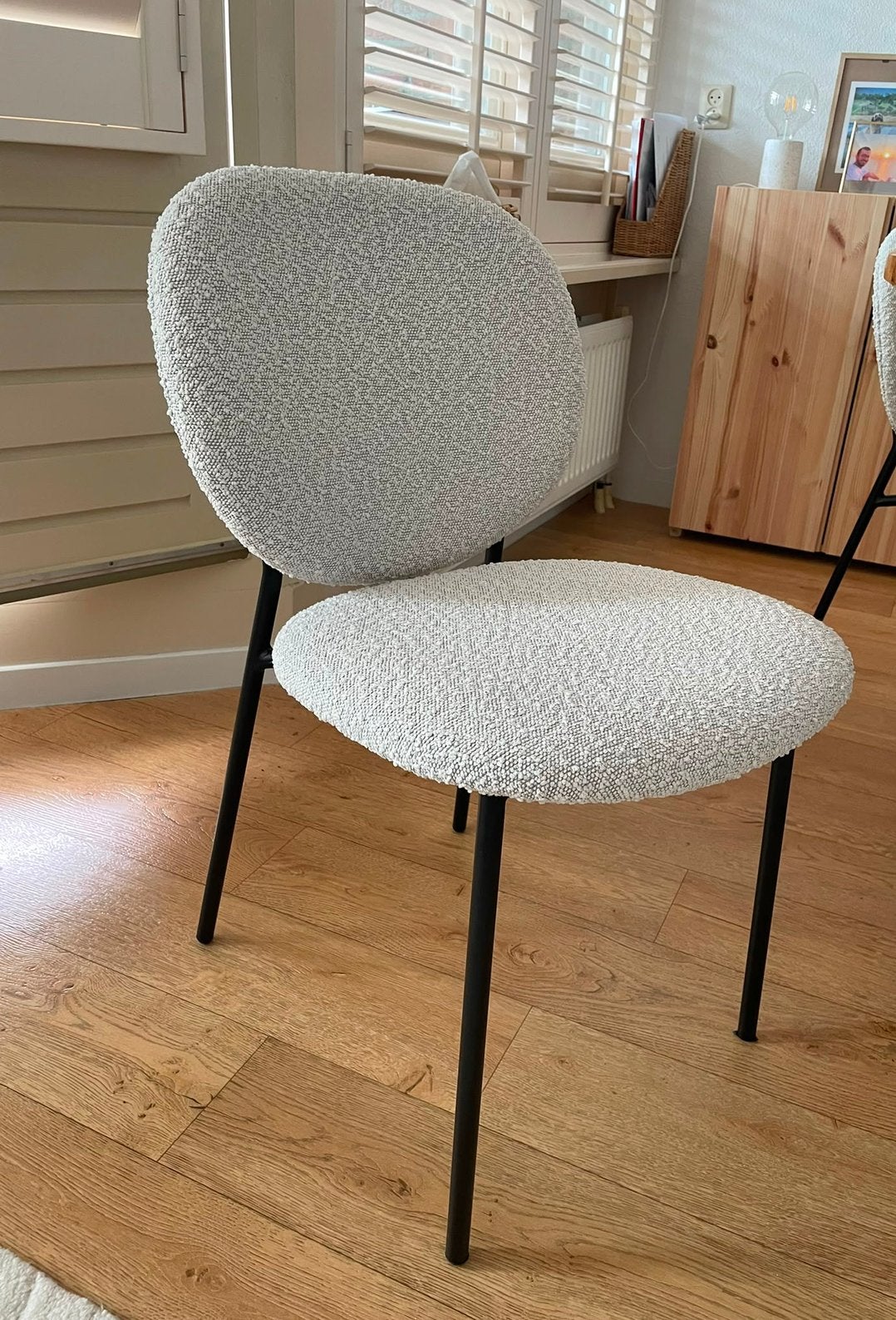 Westwing bouclé stoelen 4 stuks, Huis en Inrichting, Stoelen, Ophalen, Zo goed als nieuw, Vier
