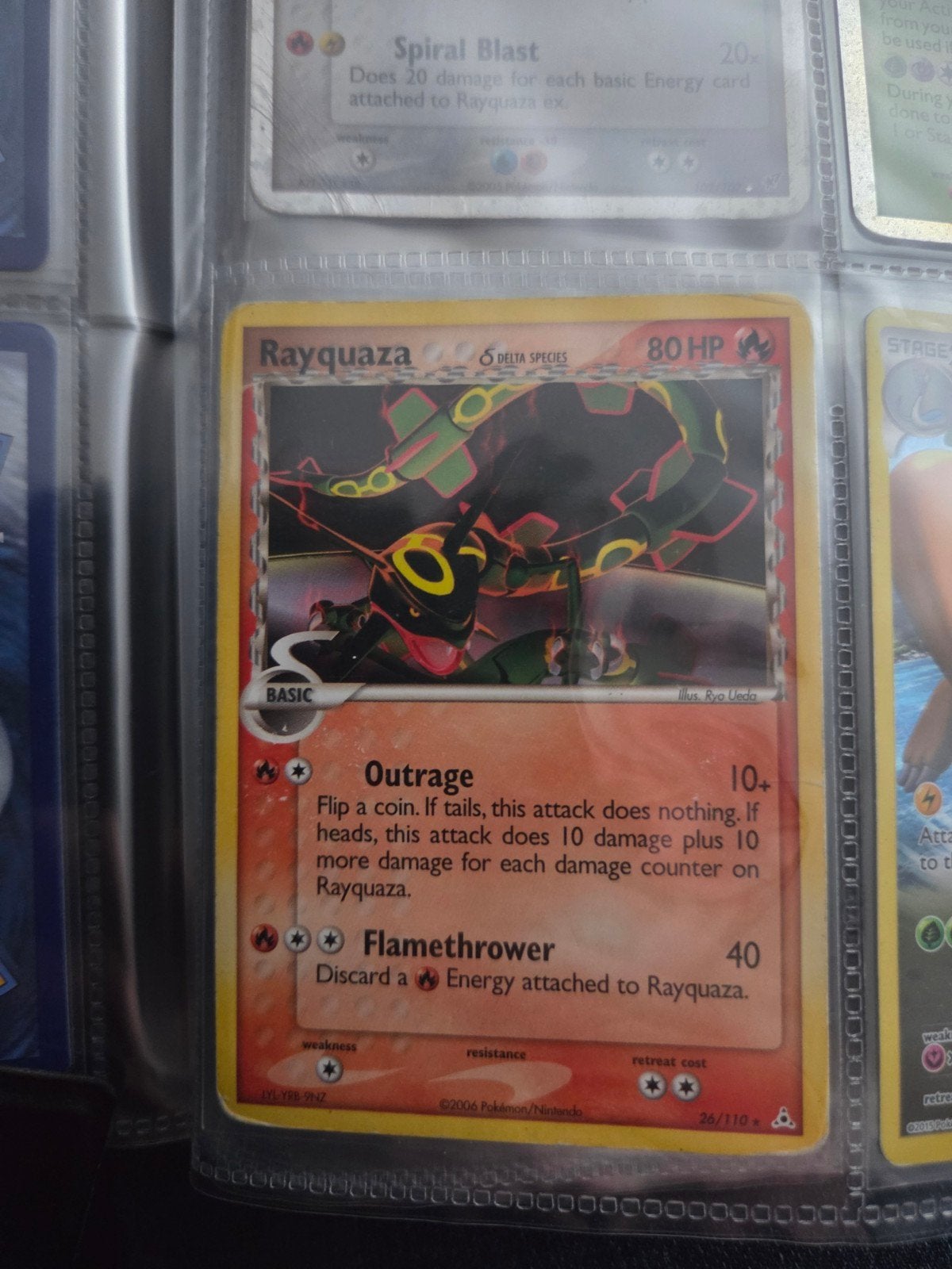Pokémon Rayquaza Delta Species 26/110 (licht played), Hobby en Vrije tijd, Verzamelkaartspellen | Pokémon, Ophalen of Verzenden