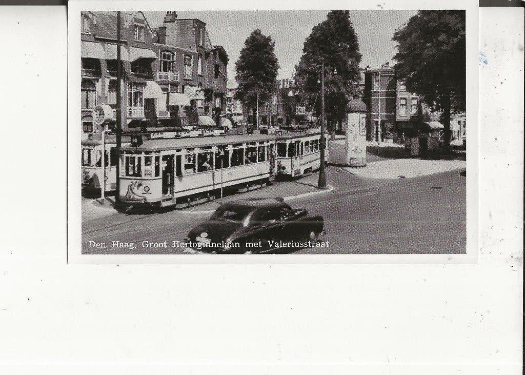 Den Haag Groot Hertoginnelaan met Valeriusstr.en Tram Lijn14, Ophalen of Verzenden, 1940 tot 1960, Ongelopen, Zuid-Holland