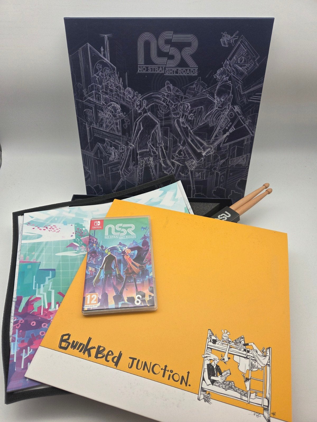 No Straight Roads Collector's Edition Nintendo Switch, Spelcomputers en Games, Ophalen of Verzenden, Unit 2, The Works, Colwick Loop Rd, Nottingham NG4 2JR, UK