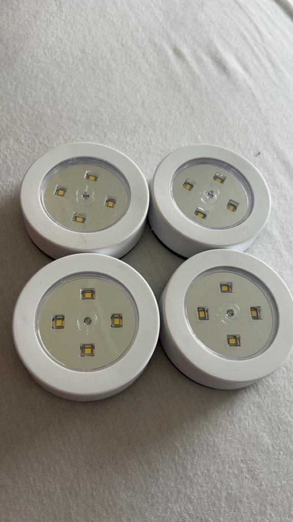 Magnetische LED-lampjes - Draadloos en Batterijgevoed, Ophalen of Verzenden, Zo goed als nieuw