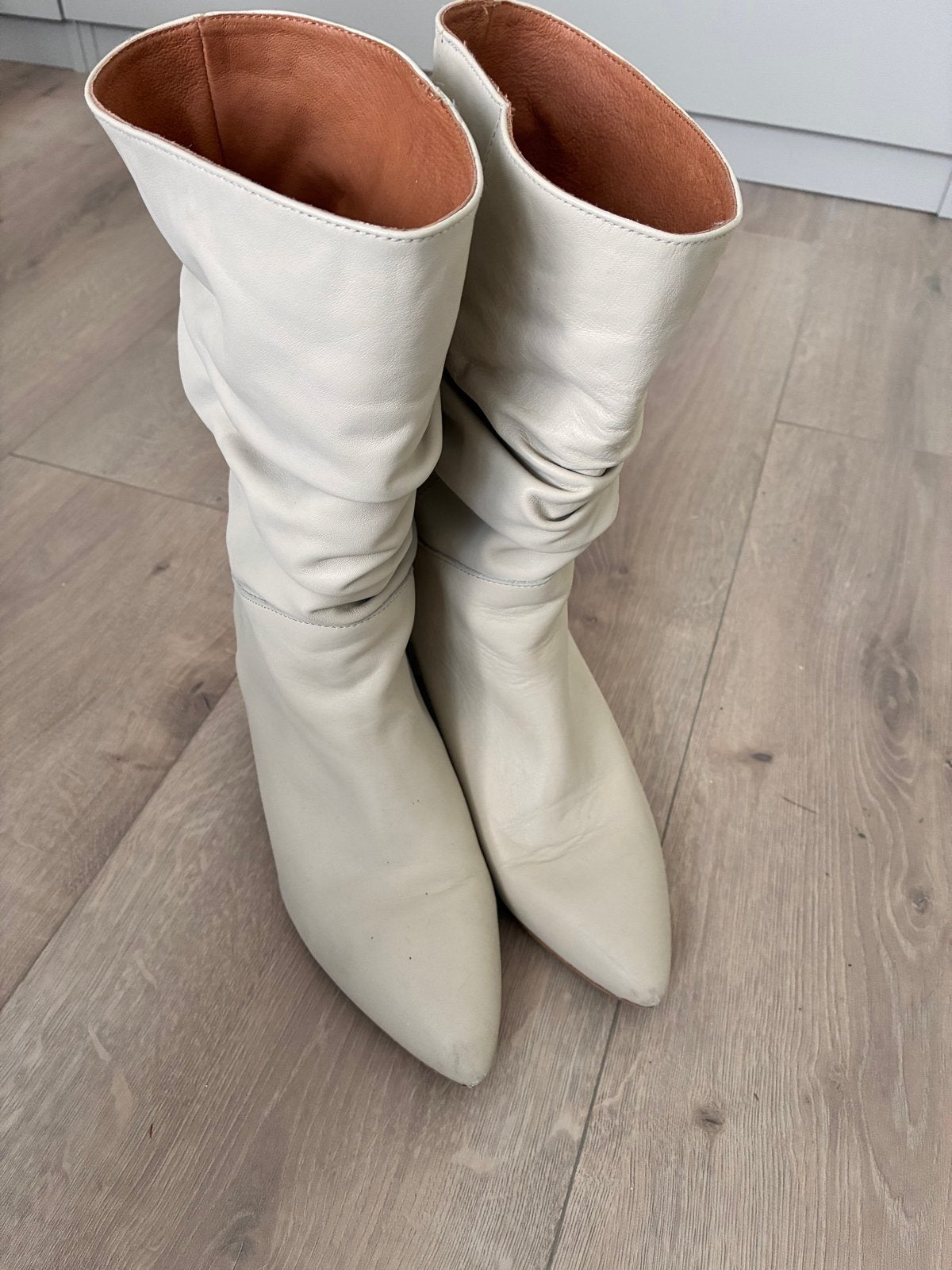 Manfield leren laarzen - Crème - Maat 41, Kleding | Dames, Ophalen of Verzenden, Zo goed als nieuw, Beige, Hoge laarzen