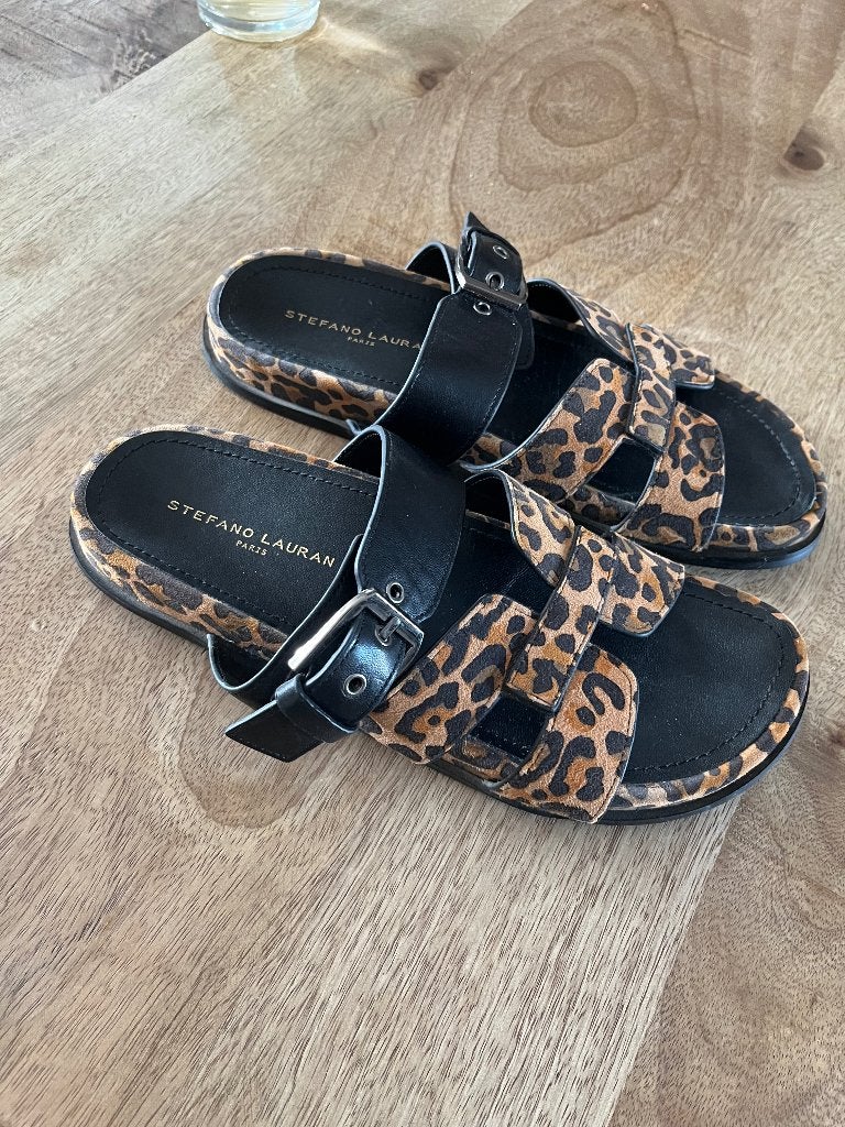 Slippers Stefano Lauran paris, Kleding | Dames, Schoenen, Zo goed als nieuw, Slippers, Zwart, Ophalen of Verzenden