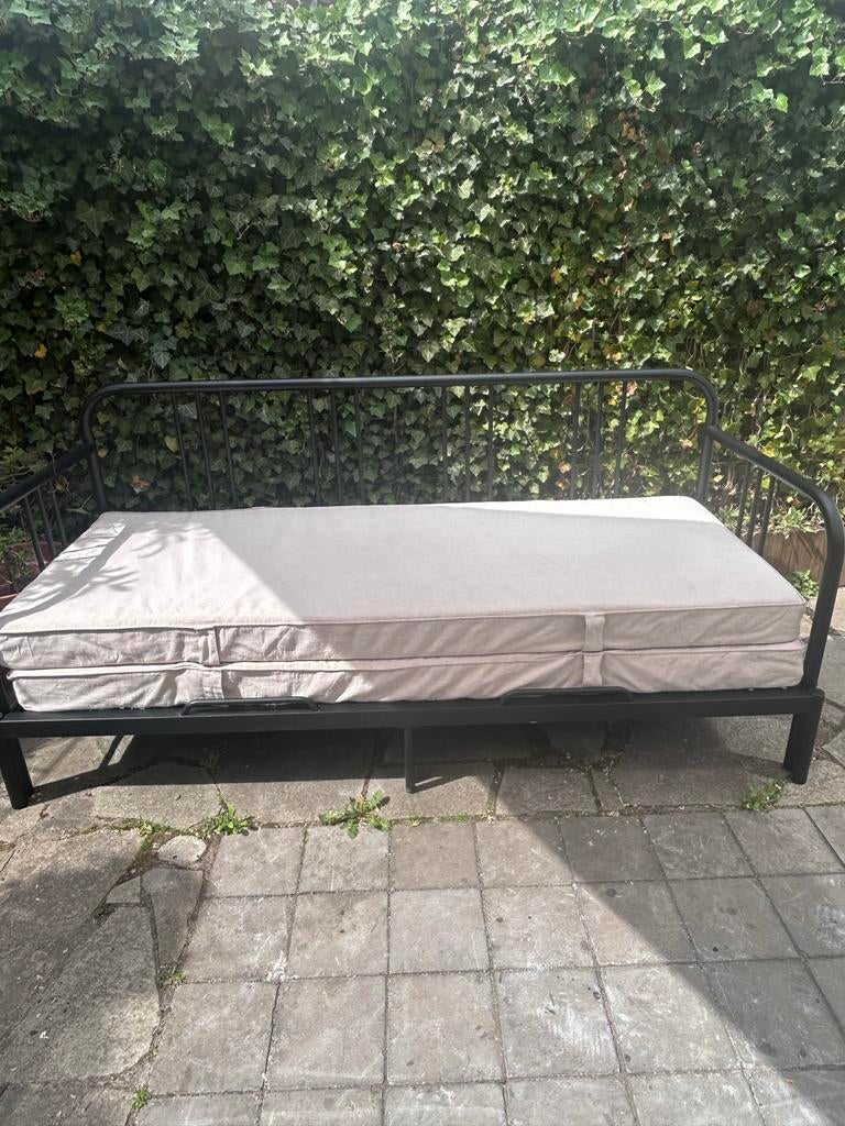 Ikea Utterdag slaapbank/ligbed met kussens, Tuin en Terras, Ligbedden, Ophalen, Gebruikt, Metaal