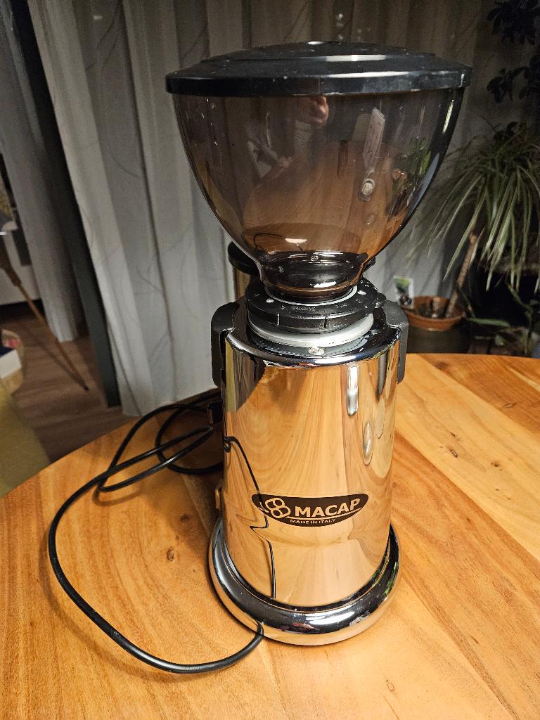 Macap M4 bonenmaler, Witgoed en Apparatuur, Koffiezetapparaten, Ophalen, Gebruikt, Espresso apparaat, 10 kopjes of meer