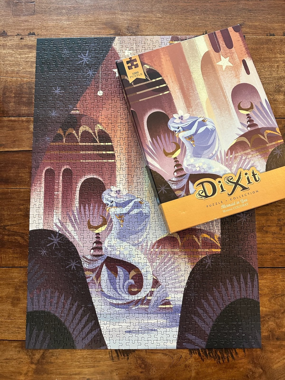 Dixit Puzzel Collectie: Mermaid in Love (1000 stukjes), Ophalen of Verzenden, 500 t/m 1500 stukjes, Zo goed als nieuw, Legpuzzel