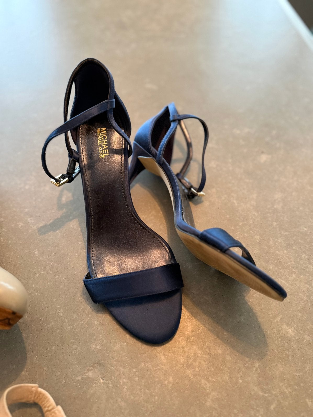Designer schoenen maat 40 bundel, Ophalen of Verzenden, Zo goed als nieuw, Grijs