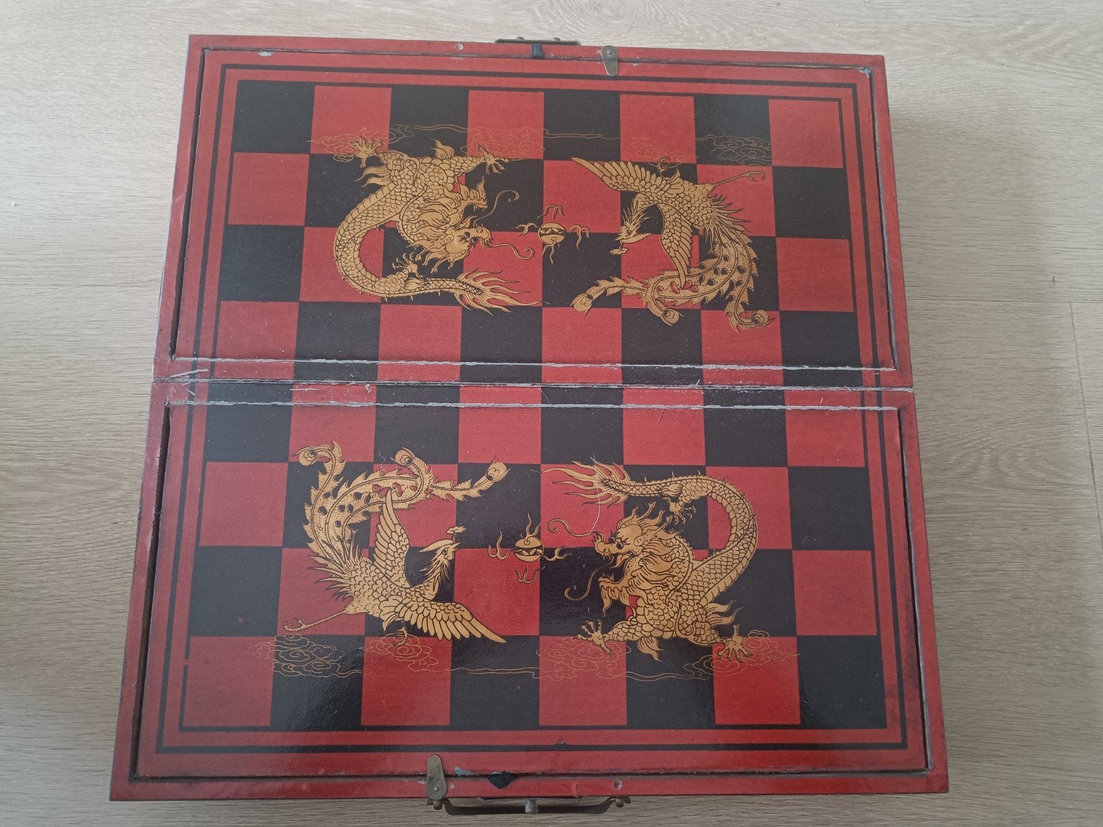 Prachtig Chinees schaakspel in houten koffer, Hobby en Vrije tijd, Gezelschapsspellen | Bordspellen, Zo goed als nieuw, Een of twee spelers