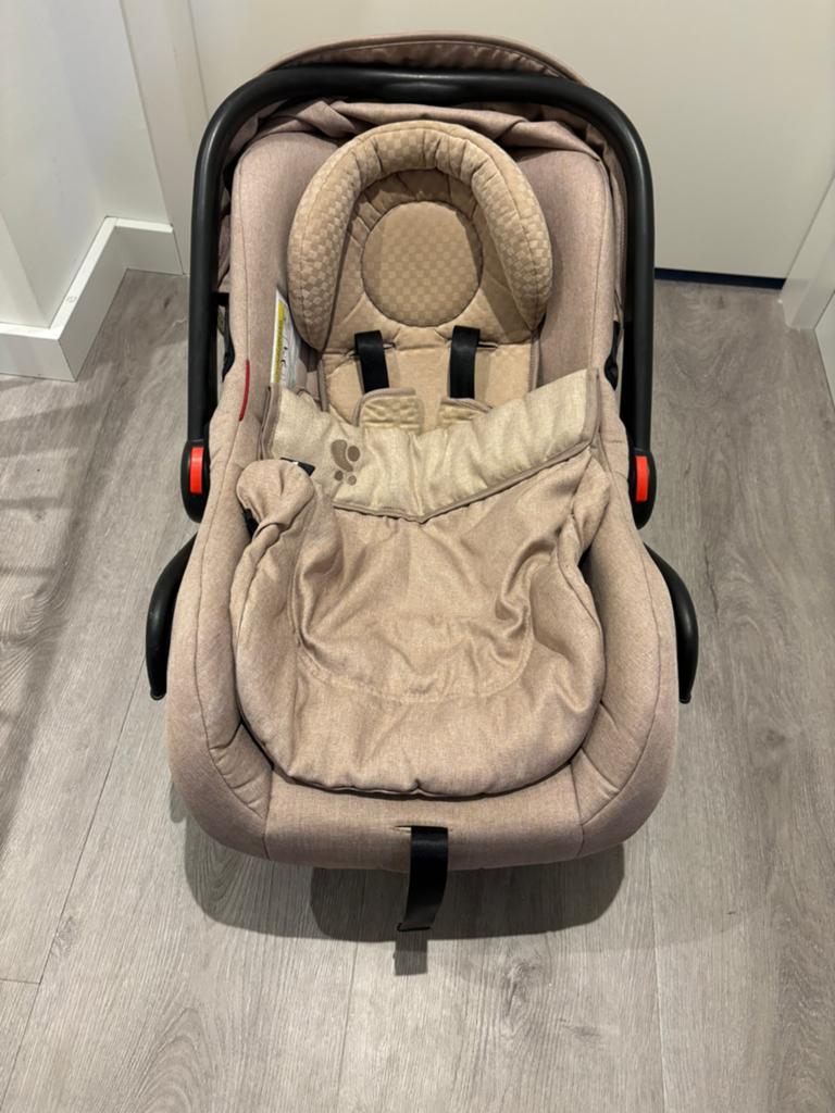 Lorelli Pluto beige Autostoel baby 0-13kg, Kinderen en Baby's, Autostoeltjes, Overige merken, 0 t/m 13 kg, Autogordel, Ophalen