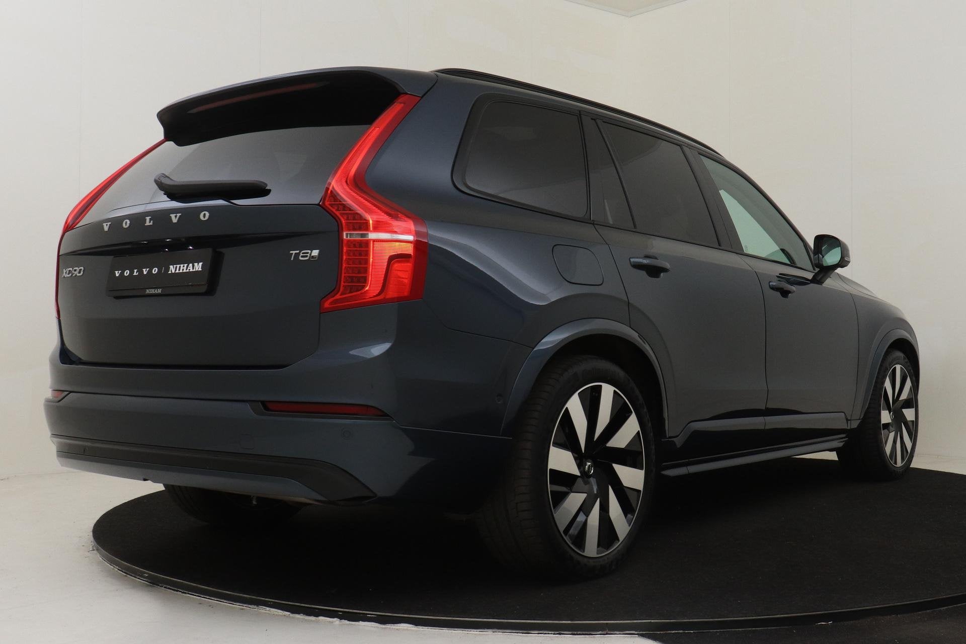 Volvo XC90 T8 PLUG-IN HYBRID AWD ULTRA DARK *FULL OPTIONS!*, Gebruikt, Euro 6, 4 cilinders, Blauw