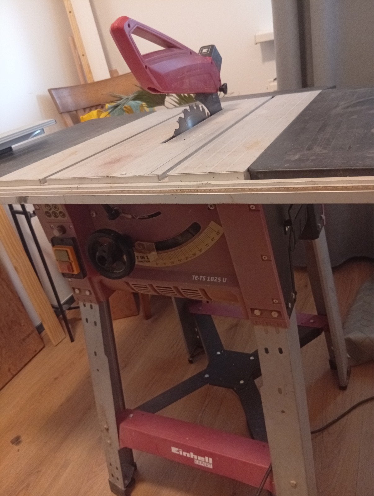 Einhell TE-TS 1825 U Tafelzaag - Zeer goede staat, Ophalen, Cirkelzaag, 70 mm of meer, Einhell