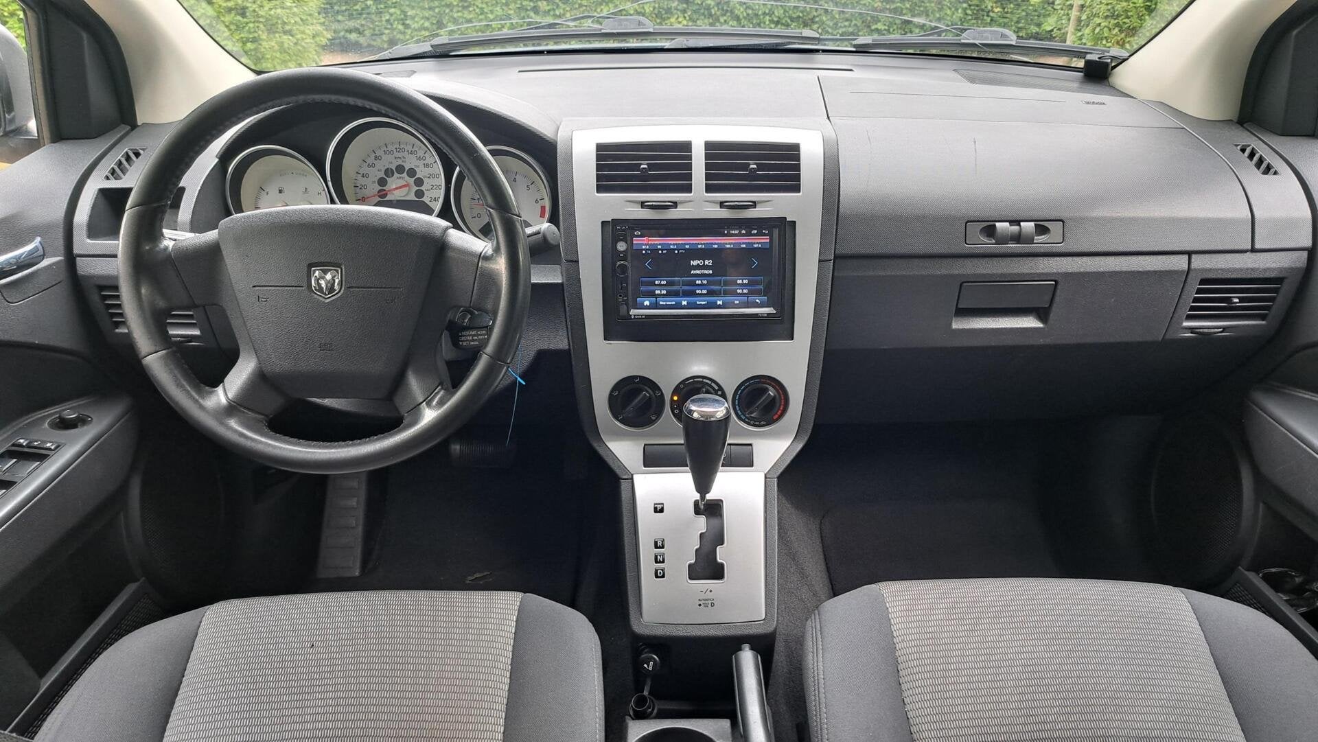 Dodge Caliber 2.0 SXT AUT. CRUISE ELEK.RAMEN AIRCO HOGE ZIT, Auto's, 1998 cc, 450 kg, Gebruikt, Zwart