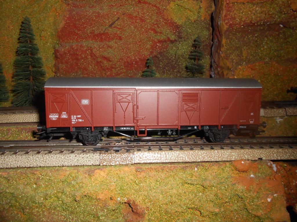 Märklin 4732 gesloten goederenwagon van de DB, Wisselstroom, Ophalen of Verzenden, Märklin, Nieuw