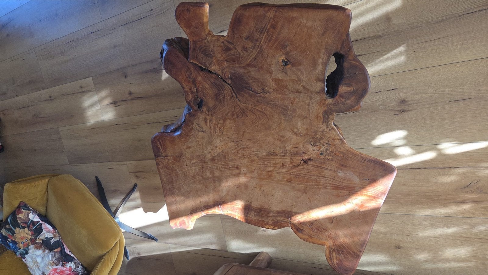 Unieke boomstam salontafel - massief hout, Ophalen, 100 tot 150 cm, 50 tot 100 cm, Zo goed als nieuw