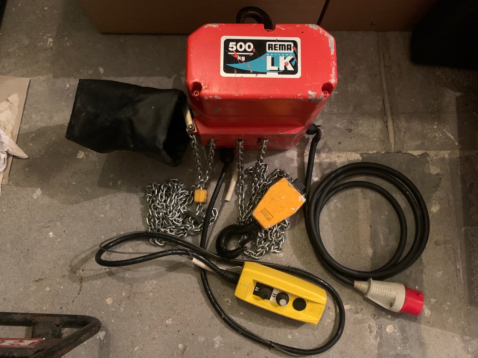 Rema 500kg elektrische kettingtakel 380V, kabelbreukje!, Ophalen, Gebruikt, Elektrisch