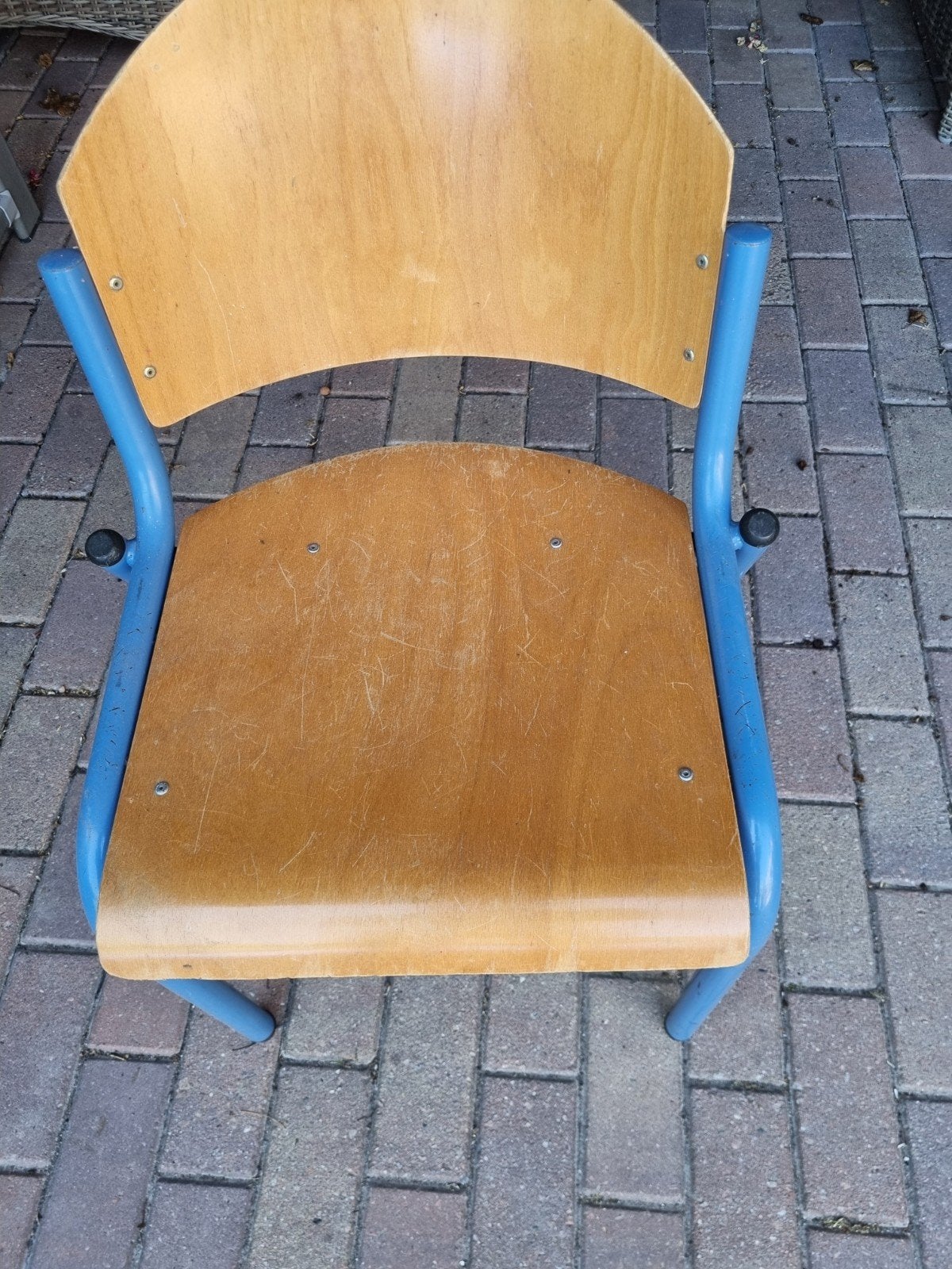 stapelbare stoelen., Ophalen