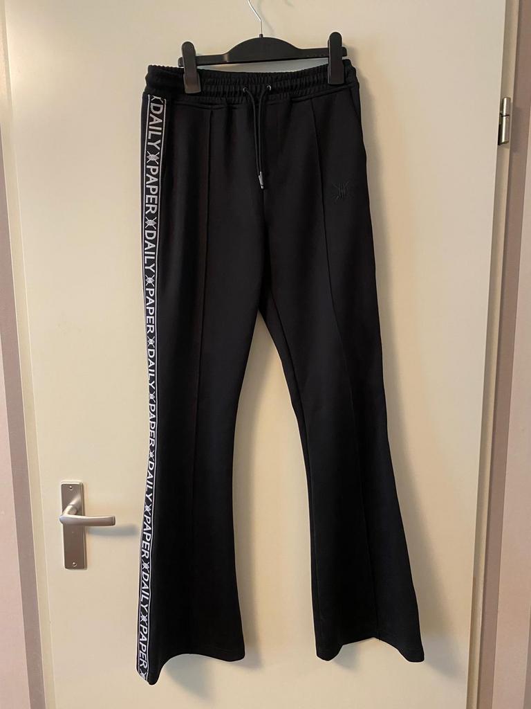 Daily Paper flared broek met logo banden maat XS, Zwart, Ophalen of Verzenden, Zo goed als nieuw, Maat 34 (XS) of kleiner