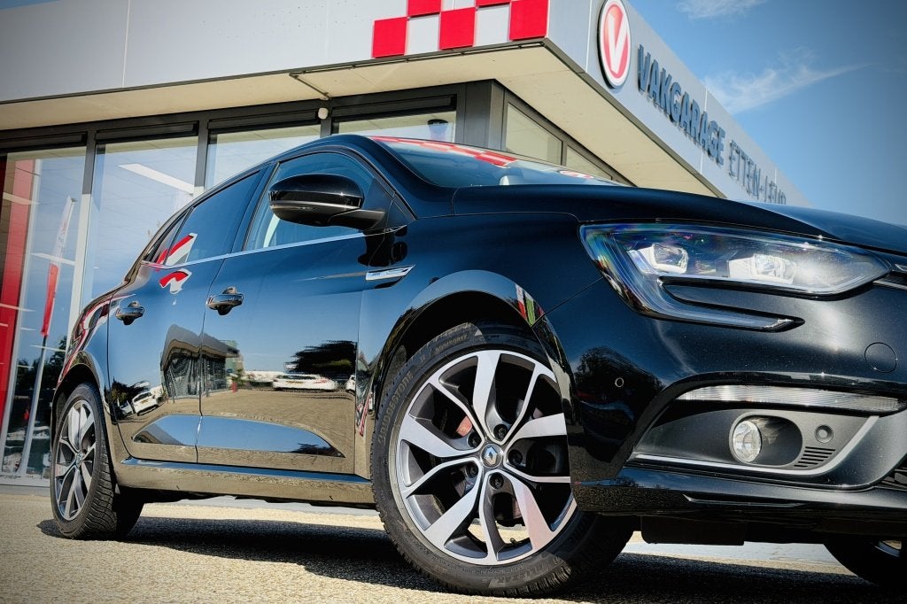 Renault Mégane 1.2 TCe Bose | CARPLAY + ANDROID | CAMERA |, Auto's, 12 maanden, Gebruikt, 4 cilinders, 665 kg