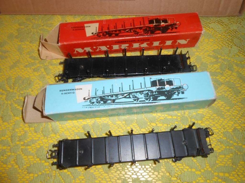 Märklin 4516, 2 lange zwarte rongenwagons in de ovp, Wisselstroom, Treinset, Ophalen of Verzenden, Zo goed als nieuw