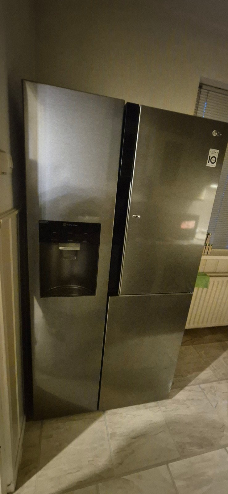 LG Amerikaanse koelkast - Ideaal voor onderdelen/klusser, Ophalen, 200 liter of meer, 60 cm of meer, Met aparte vriezer
