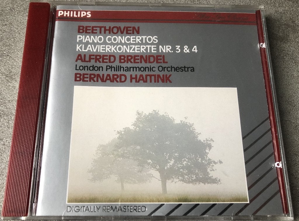 BEETHOVEN - PIANO CONCERTO 3 EN 4 - ALFRED BRENDEL, Ophalen of Verzenden, Classicisme, Zo goed als nieuw, Orkest of Ballet