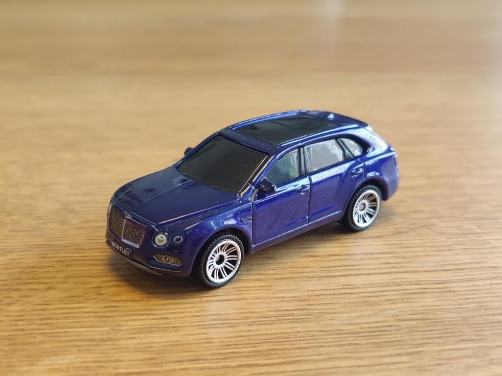 Matchbox Bentley Bentayga PAARS, Ophalen of Verzenden, Zo goed als nieuw, Auto