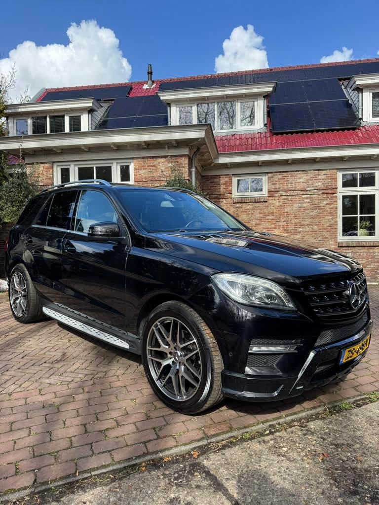 Mercedes-Benz ML 350 CARLSSON EDITION AMG (GLE) W166 bomvol, Automaat, Zwart, 258 pk, 255 €/maand