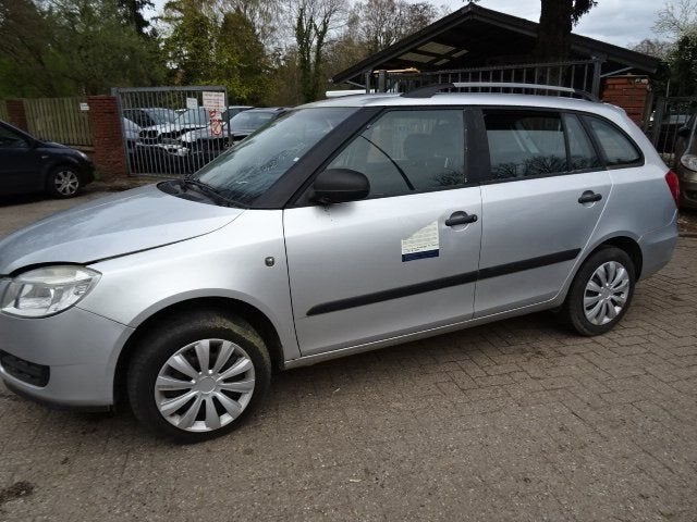 Skoda Fabia combi bj 2008 BZG -JUS 1.2 motorschade voor demo, Gebruikt, -, -, Ophalen of Verzenden
