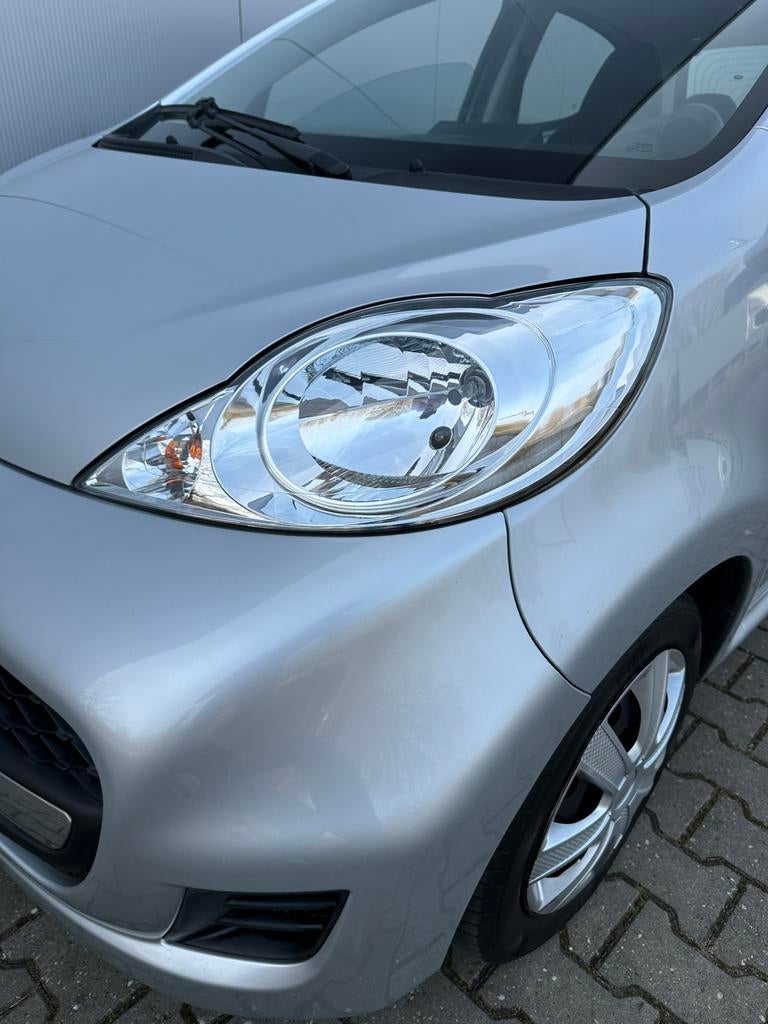 Peugeot 107 1.0 5DR  Grijs *Airco NAP 100.000 Km nieuwe apk, Voorwielaandrijving, 4 stoelen, 68 pk, Origineel Nederlands