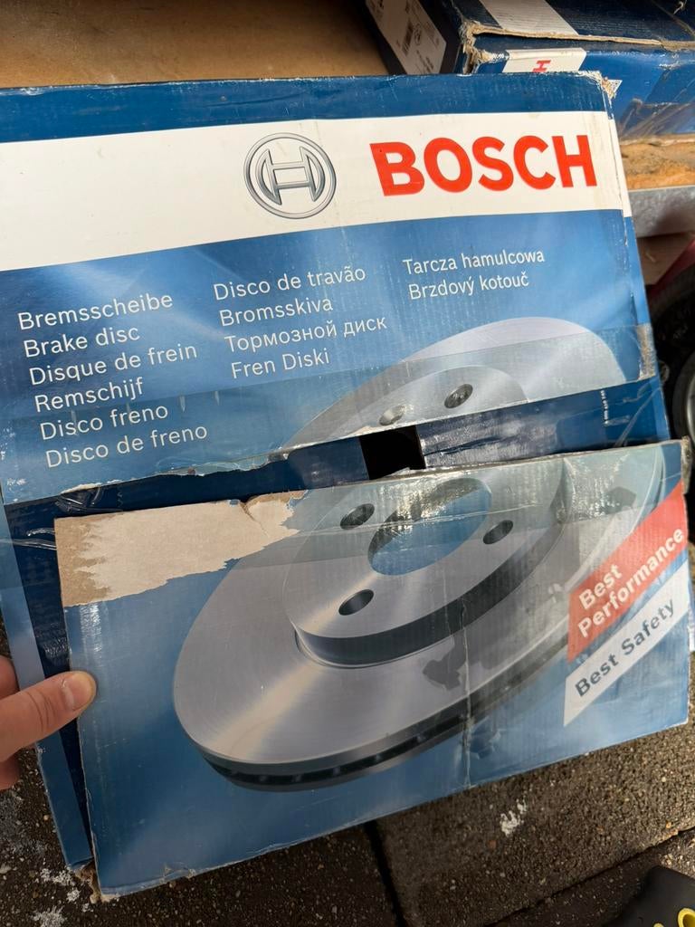 Bmw e60 535d remschijven bosch nieuw vooras, Ophalen of Verzenden, Nieuw, BMW