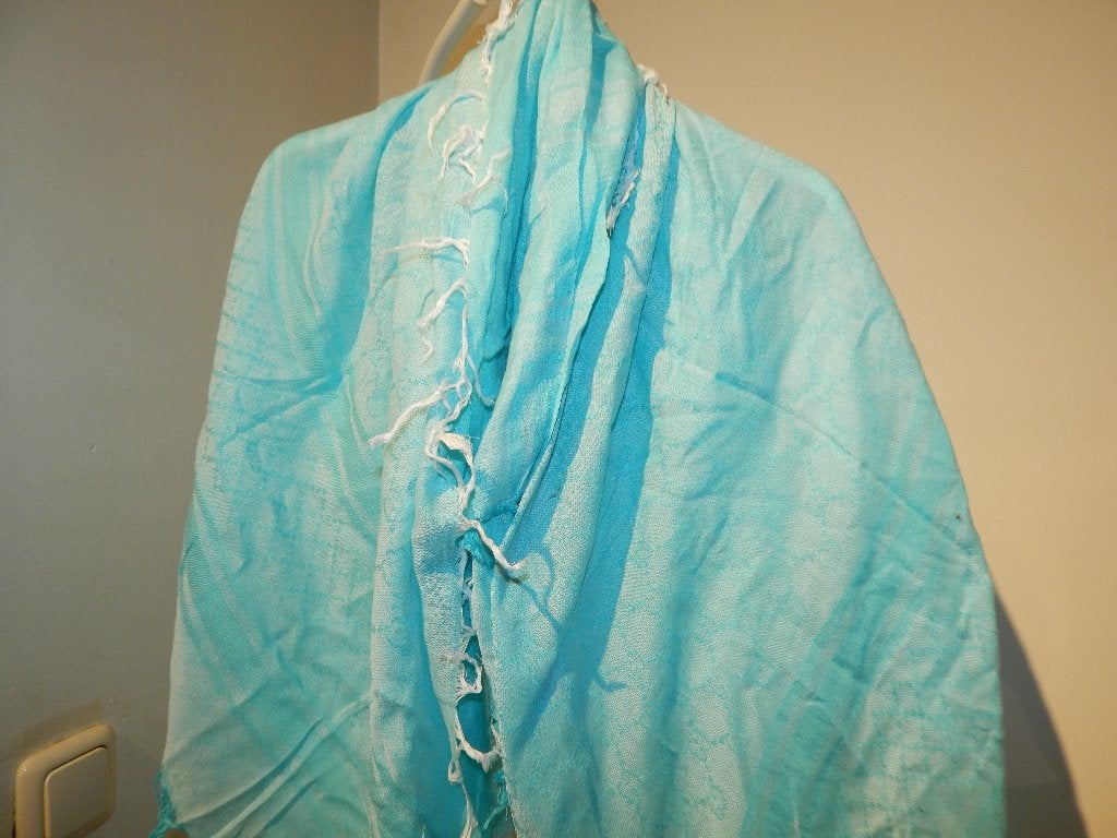 Gucci grote monogram print shawl azuur turquoise franje, Maat 46/48 (XL) of groter, Ophalen of Verzenden, Sjaal, Gucci