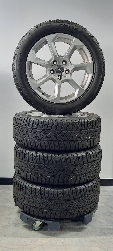 Audi Q2 17'' lichtmetalen velgen met winterbanden, Ophalen, Velg(en), 17 inch, Winterbanden