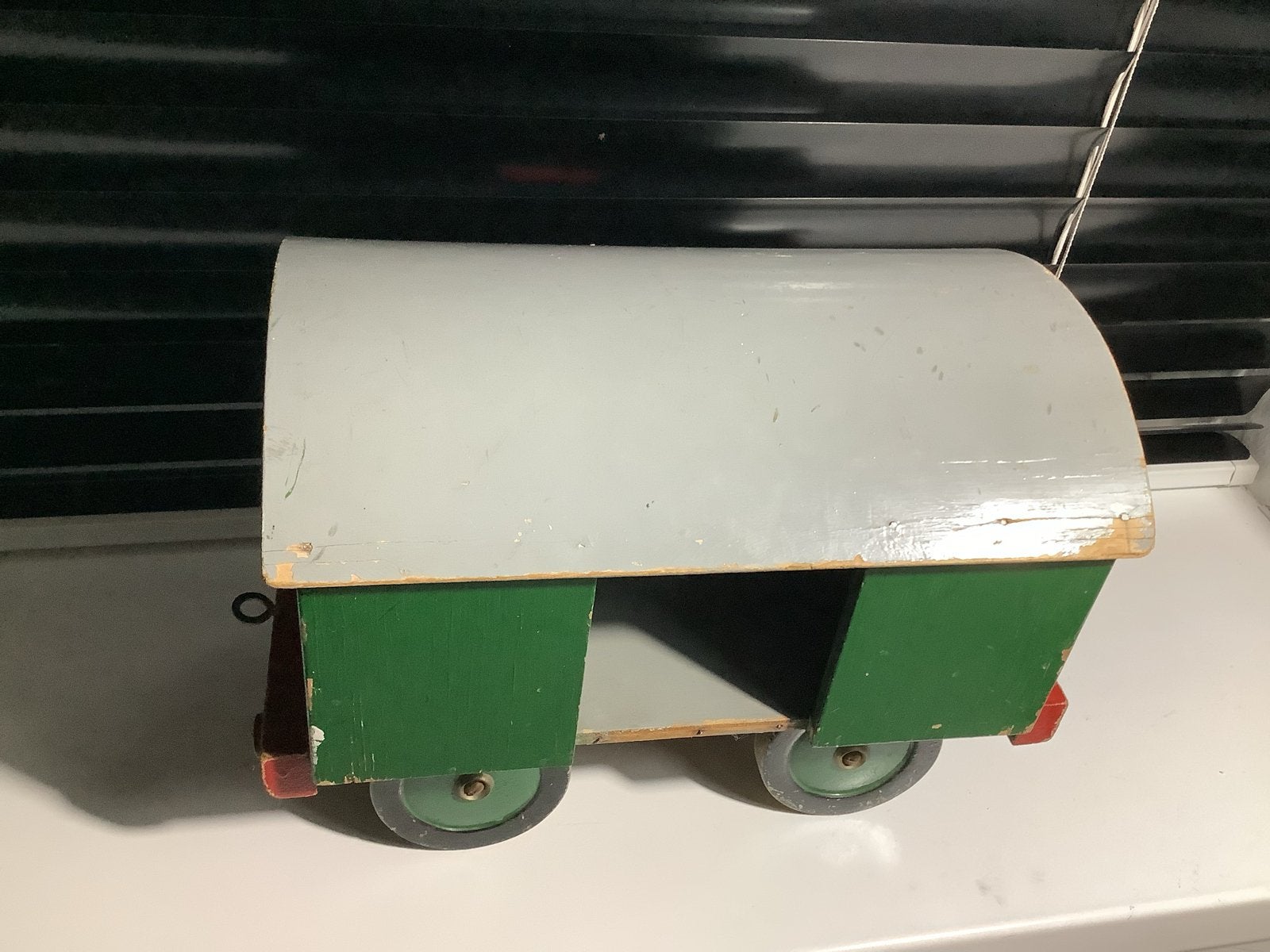 Houten speelgoed treinwagon - groen/grijs, Ophalen of Verzenden, Gebruikt
