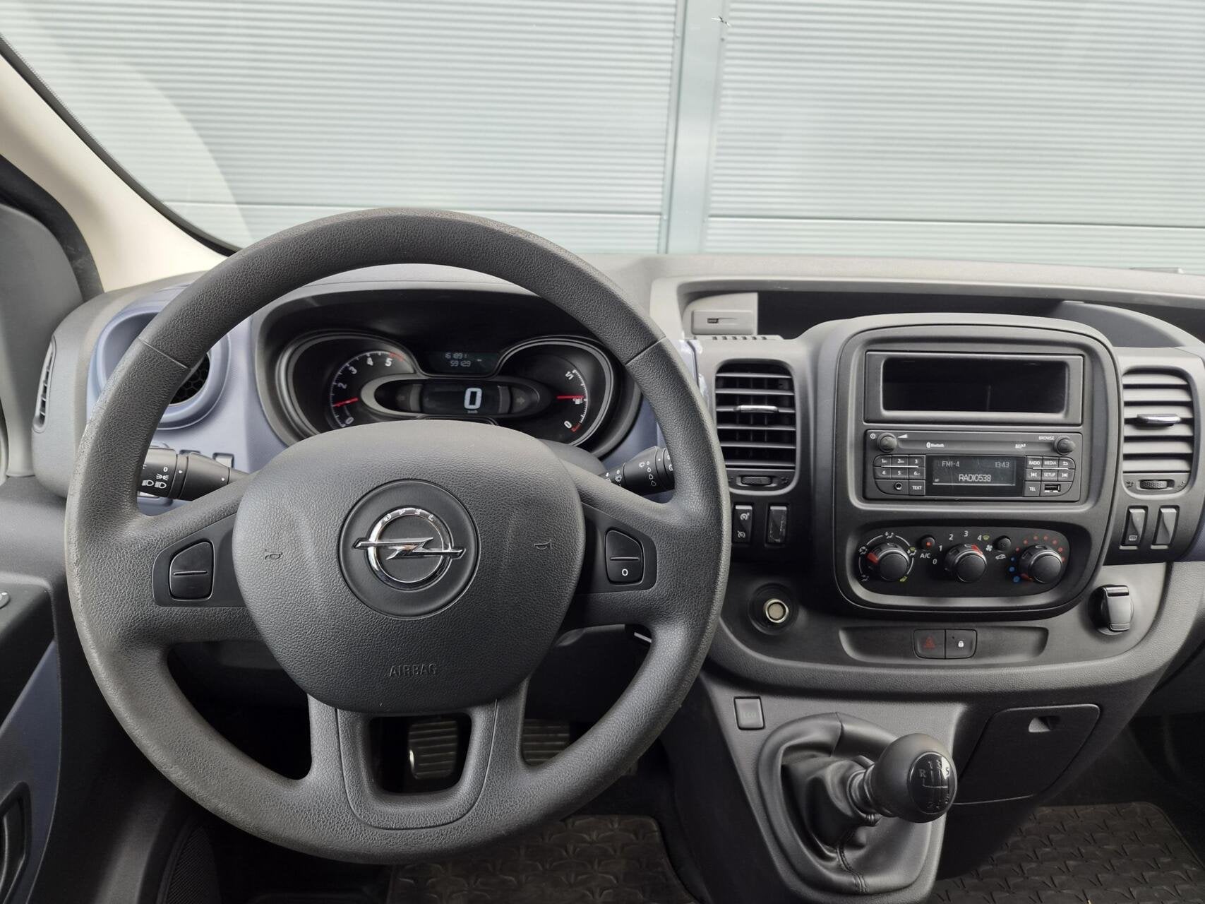 Opel Vivaro 1.6 CDTI L1H1 Airco Cruise Trekhaak 120pk euro 6, Auto's, 121 pk, Gebruikt, Euro 6, 4 cilinders