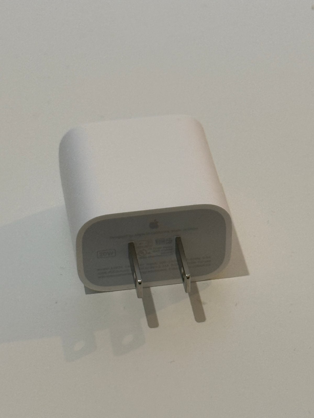 Apple 20W USB-C Power Adapter (USA stekker), USB-C, Adapter, Zo goed als nieuw, Apple